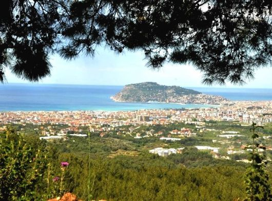 Alanya'da Satılık Arsa ve Tarlalar: Yatırımcılar İçin Fırsatlar