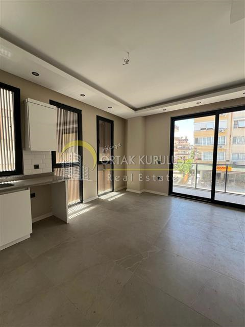 Cleopatra Solo Elemental 1+1 Apartment for Sale - Alanya Center