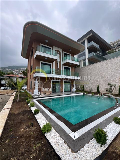 Bektaş Chery Villa for Sale 7+1 | Citizenship-Eligible Sea View