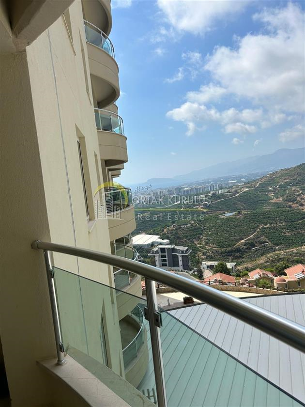 2+1 Apartment, Fully Furnished, with Sea View in Alanya Kargıcak Gold City