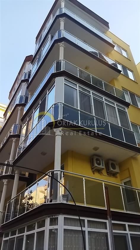 Alanya Mahmutlar'da Denize 50 Metre 2+1 Full Eşyalı Daire