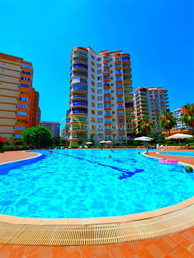 Furnished 4+1 Duplex Apartment with Sea View for Sale in Alanya Mahmutlar