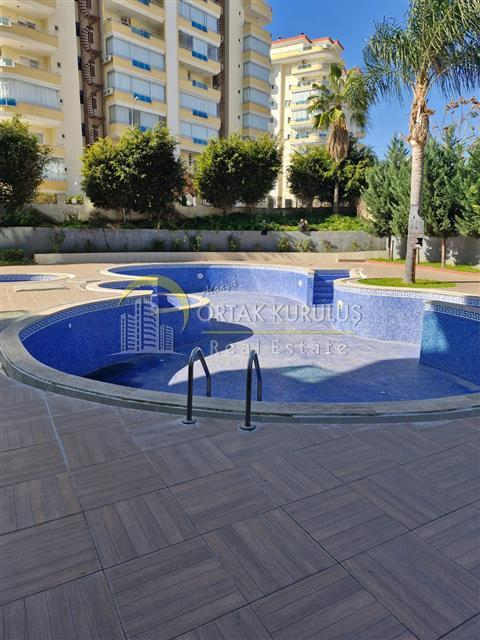 Mahmutlar Beykonakları'nda 3+1 Ayrı Mutfaklı Daire | 145 m²