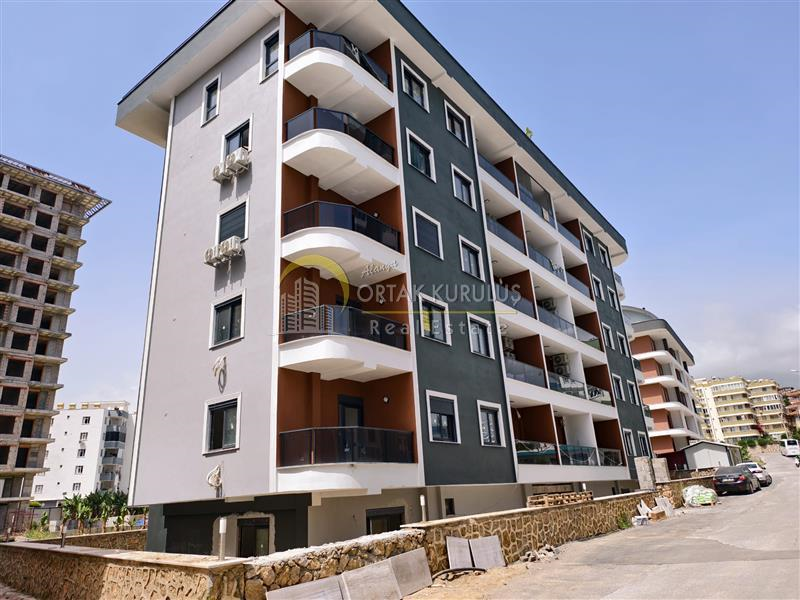 Mahmutlar’da Zu Vermieten 2+1 Neue Wohnung – 400 m bis zum Meer, mit Pool
