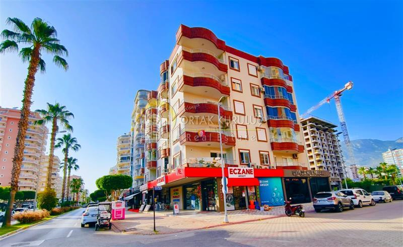 Mahmutlar Barbaros’ta 2+1 Zum Verkauf Stehende Wohnung – 100 Meter zum Meer