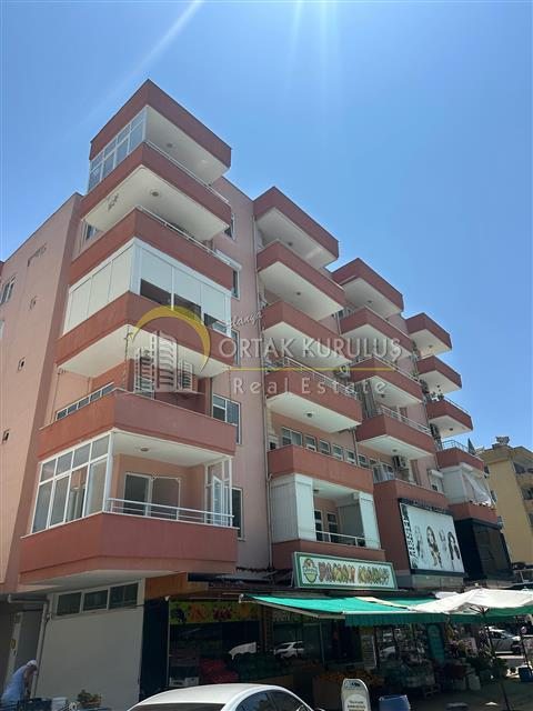 Mahmutlar’da Deniz Manzaralı 1+1 Satılık Daire – 150 m Denize