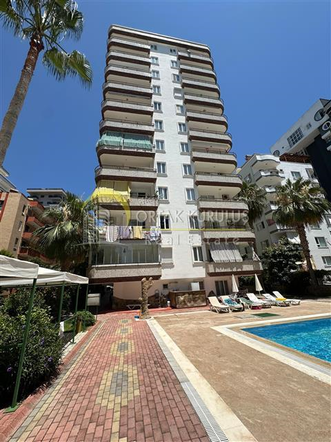 Mahmutlar Prestij 3’te Eşyalı 3+1 Satılık Daire – 140 m², 9. Kat