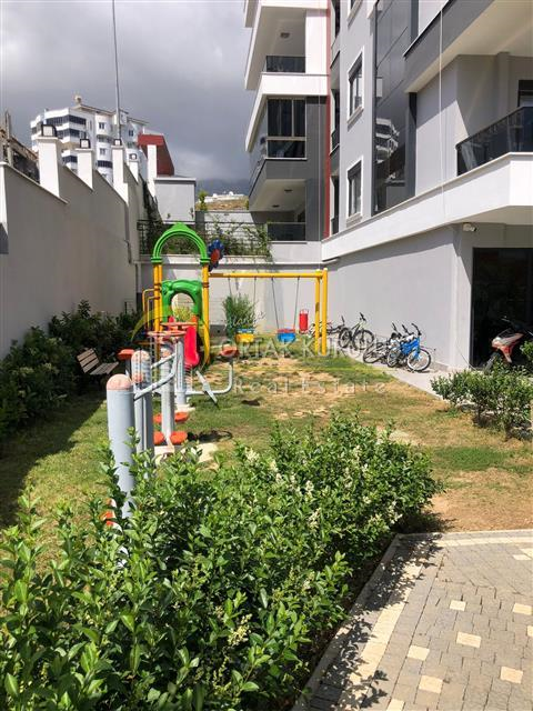 Mahmutlar Kale Tower’da Kiralık 6+1 Dubleks – Full Eşyalı