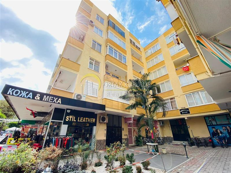 Alanya Mahmutlar Barbaros'ta Denize 50m Satılık 2+1 Daire | Kod 6451