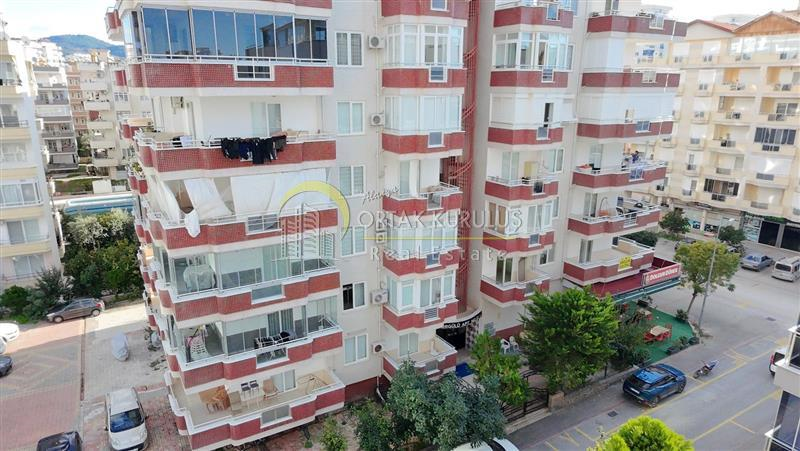 Alanya Mahmutlar Görgülü Apt. Satılık 2+1 | Krediye Uygun - 125m²