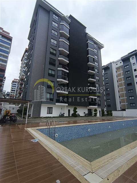 Alanya Mahmutlar Merkezde Satılık 1+1 Daire | Denize 500m