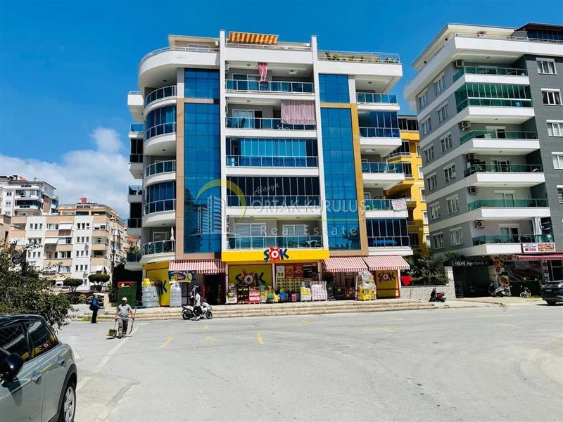 Furnished 2+1 apartment for sale in the Mahmutlar Tuesday Market area, 350m from the sea.