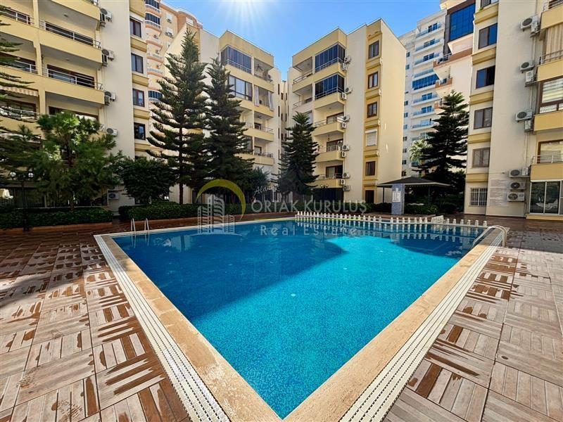 Mahmutlar Tuesday Market For Sale 1+1 | Exclusive Agency, 300m to the Sea, Suitable for Mortgage & Residence