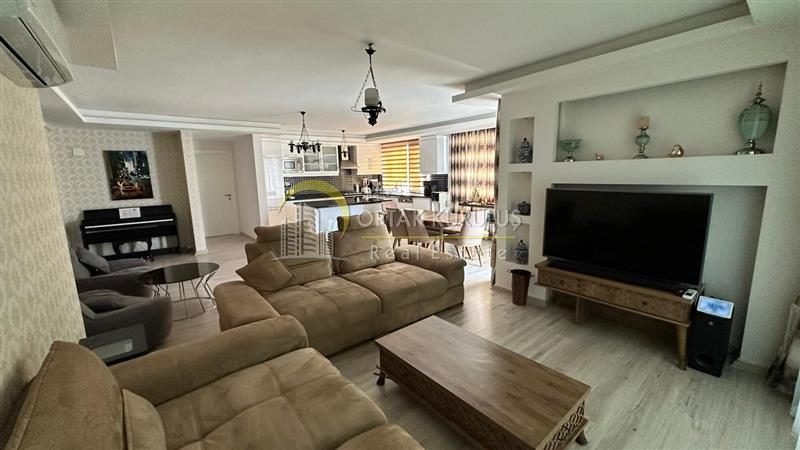 property for sale Oba 69702