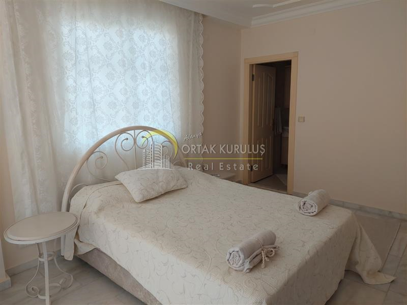 property for sale Oba 73660