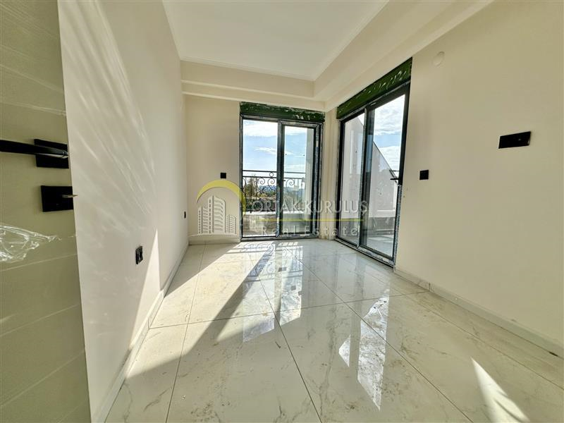 property for sale Oba 74273