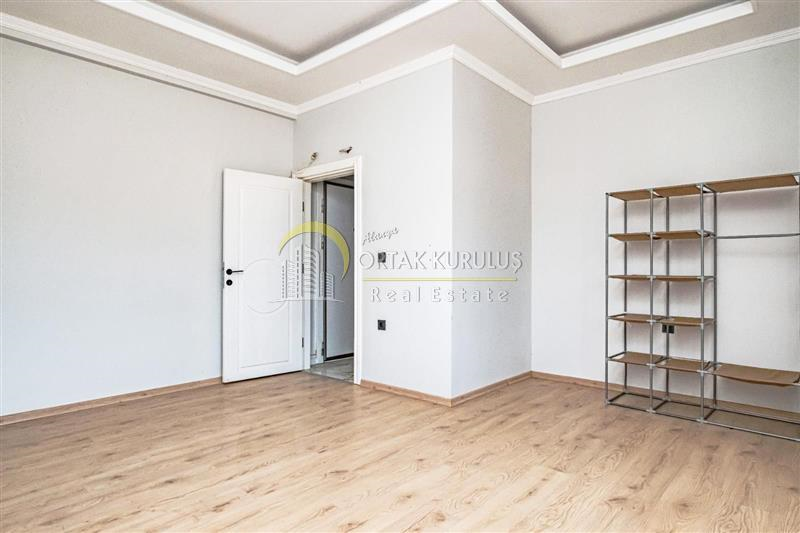 property for sale Oba 75261