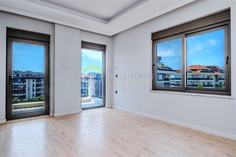 property for sale Oba 75279