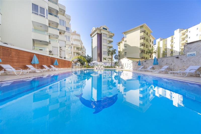 Oba Göl Begonia-Siedlung zu verkaufen, 2+1-Zimmer-Wohnung | 50 m zum Meer, Meerblick
