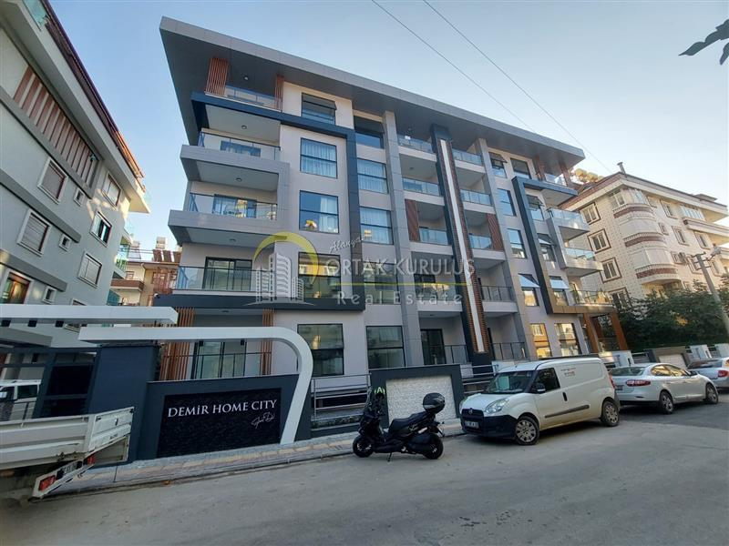 1+1 Apartment for Sale in Alanya Kadıpaşa | Central Location | 50 m²
