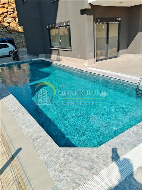 Alanya Karakocalı Gold Premium 2 Satılık 1+1 | 1 Yaşında Güney Cephe Havuzlu Boş Ev