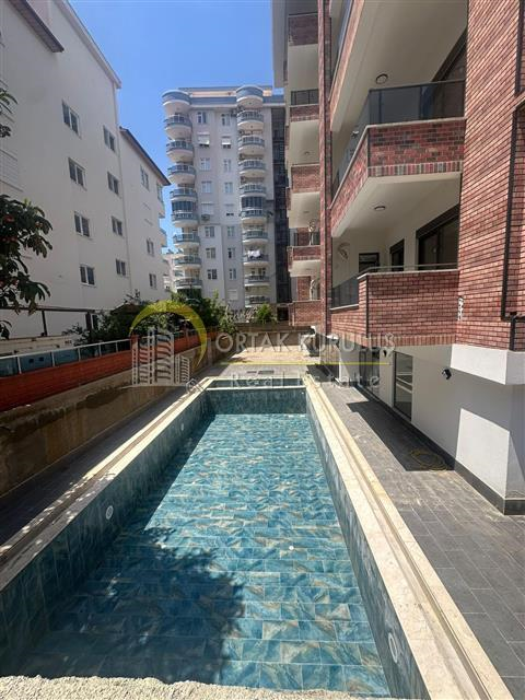 Alanya Vista 1 Residence Satılık 2+1 | 1 Yaşında Ayrı Mutfak Deniz Manzaralı Çift Havuzlu