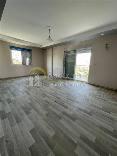 Gazipaşa Yeni Mahalle Satılık 2+1 Ayrı Mutfak | Kat Mülkiyetli 110 m² 2. Kat