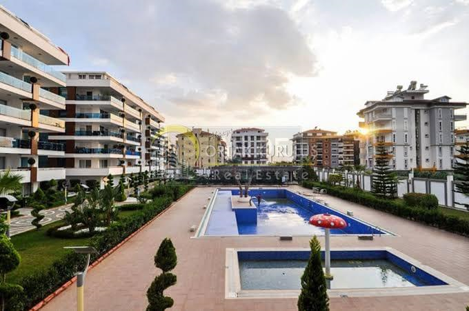 Kestel Satılık 1+1 | İskanlı Denize 200m 70 m² Tam Güney Cepheli Ara Kat