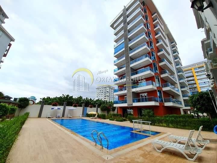 For sale in Alanya Mahmutlar, 400 meters to the sea, fully furnished 2+1 apartment - From owner.