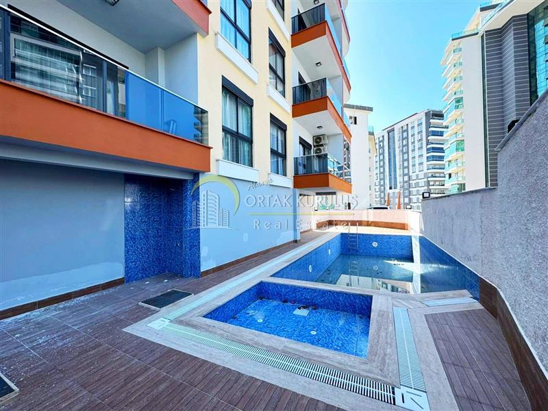 '1+1 Apartment 800 Meters Away from the Sea, Furnished - For Sale in Mahmutlar, Alanya'