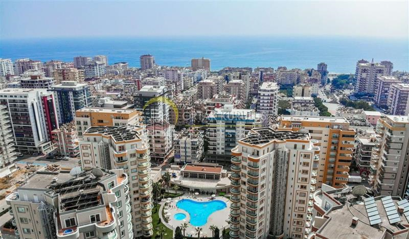 '2+1 Apartment Near the Sea in Alanya Mahmutlar Pamfilia Location - Modern Life Filled with Activities!'