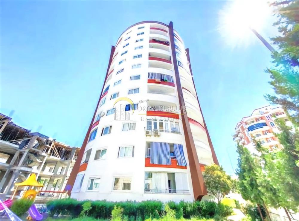 Mahmutlar Atatürk Street Apartment for Sale