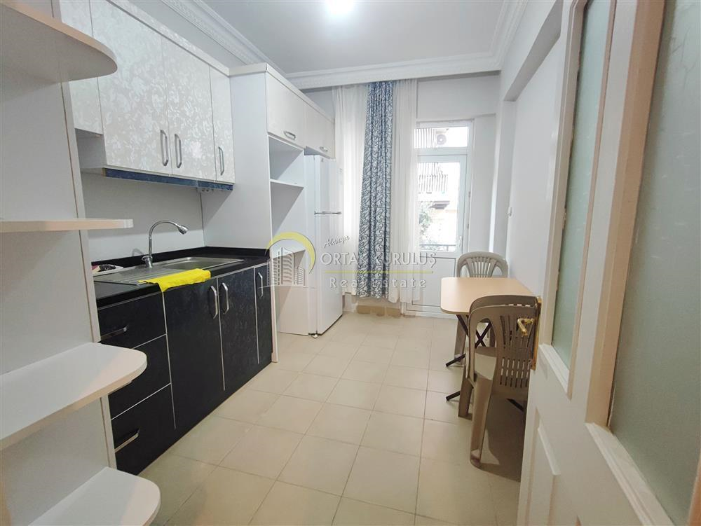 Mahmutlar Tuesday Market Area 2+1 Apartment | Close to the Sea, Eligible for Credit