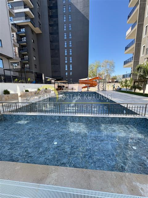 Furnished 1+1 New Apartment in Mahmutlar – Pool Front, 600m to the Sea