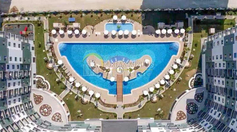 1+1 Furnished Luxurious Apartment in Alanya Mahmutlar – Complex with Social Facilities