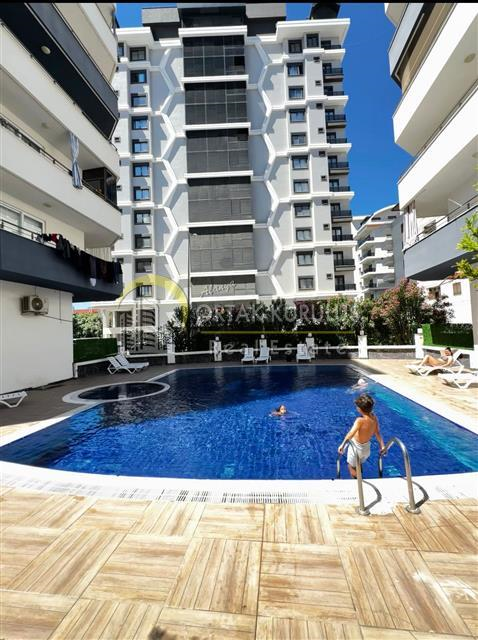 Mahmutlar’da 2+1 Geniş Daire – Denize 300 m – 110m²