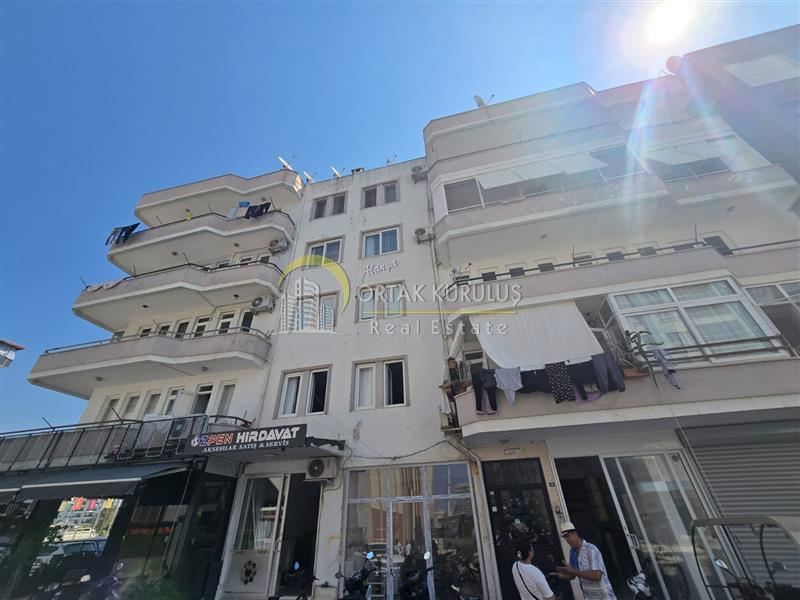 3+1 Apartment for Sale in Mahmutlar - Separate Kitchen, South Facing