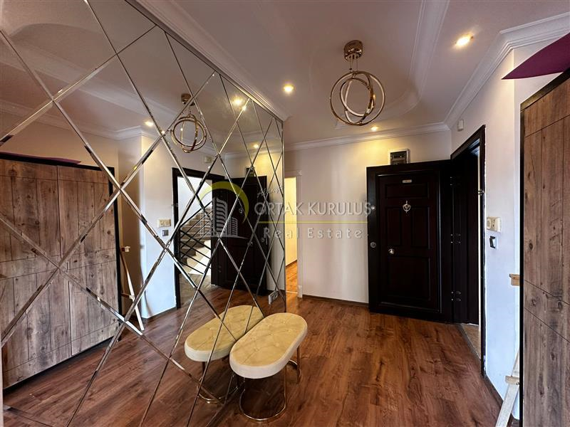 Möblierte geräumige 2+1 Wohnung in Alanya Mahmutlar - 300 m zum Meer.