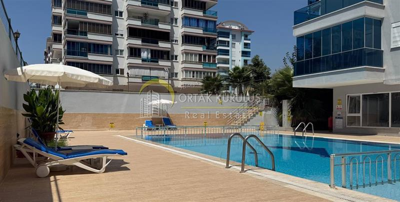 Alanya Mahmutlar Merkez’de Denize Yakın Eşyalı 1+1 Daire