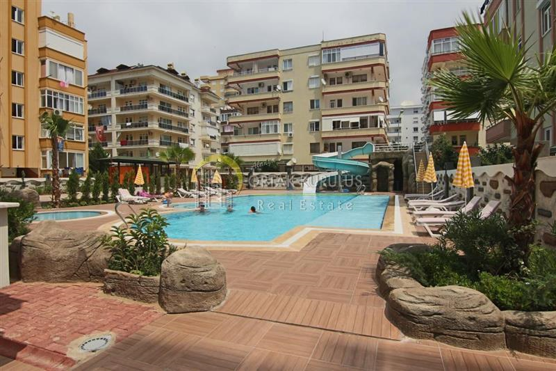 Mahmutlar BSR Residence'da Deniz Manzaralı 1+1 Eşyalı Daire