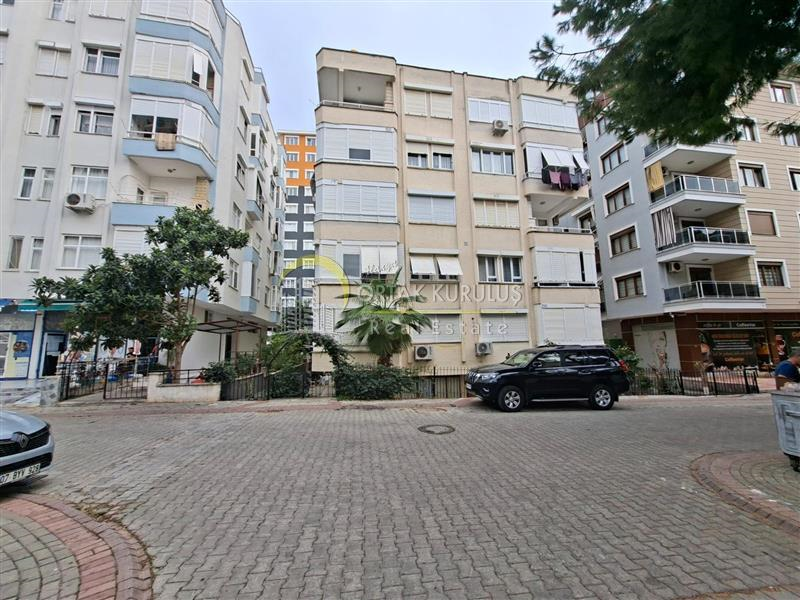 Başşehir Apartmanı Alanya Mahmutlar’da Satılık 2+1 Daire