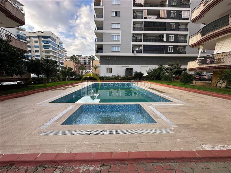 Mahmutlar Flamingo 1’de 4+1 Dubleks, 200 m² Deniz Manzaralı Daire
