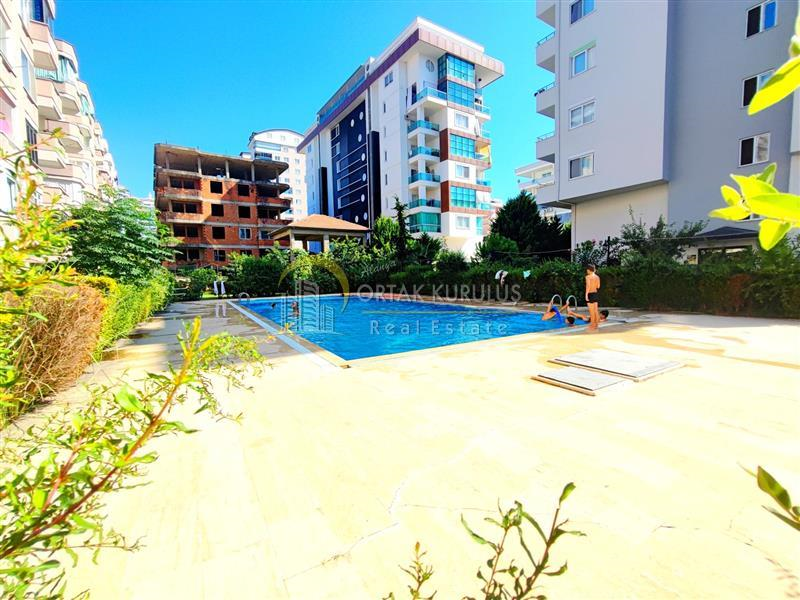 For sale empty 2+1 apartment in Alanya Mahmutlar - Close to the sea - Suitable for credit.