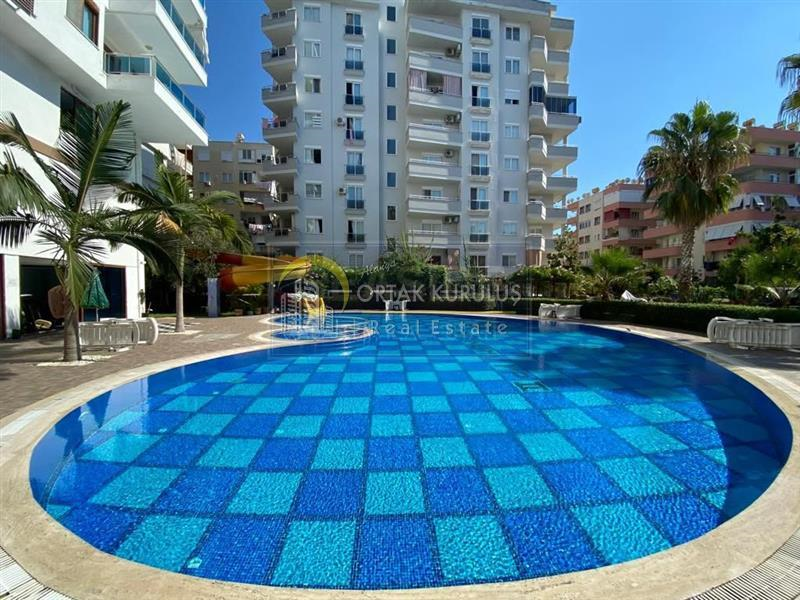 Mahmutlar Atatürk Caddesi Satılık 1+1 | 4. Kat 3 Cepheli 65 m² Eşyalı