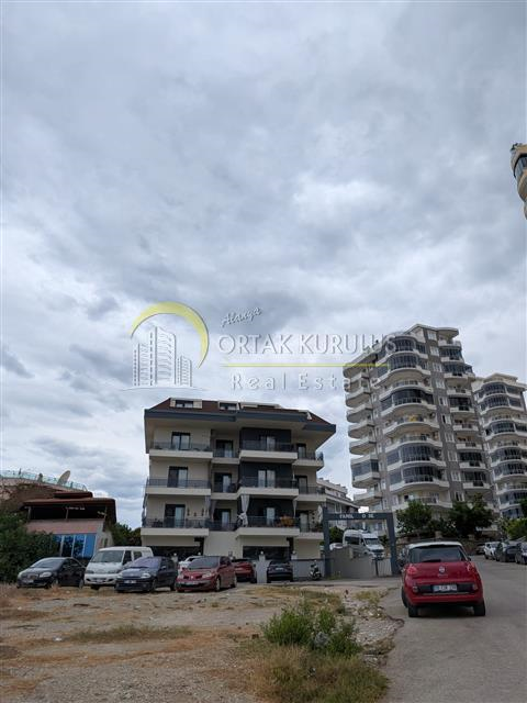 Mahmutlar Family Residence Satılık 1+1 | İskanlı 2 Yaşında Havuzlu Asansörlü