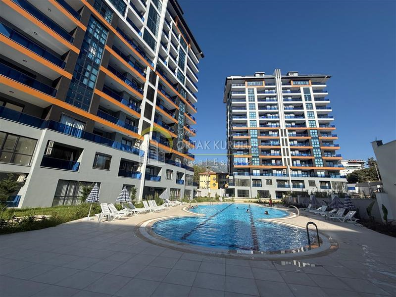 Mahmutlar Atatürk Cad Mim Towers Satılık 2+1 | 10. Kat Güney Cephe Çift Havuzlu
