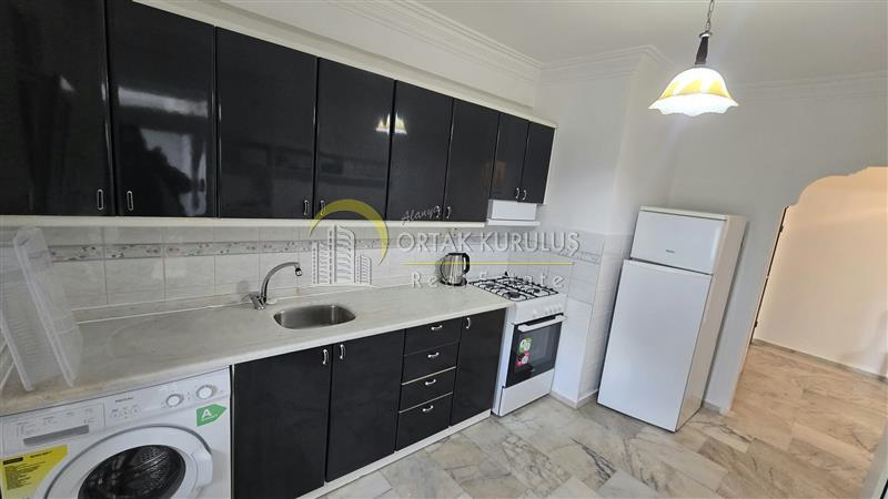 Mahmutlar Denize Sıfır Kiralık 2+1 | Ayrı Mutfak 105m² Deniz Manzaralı Havuzlu Eşyalı