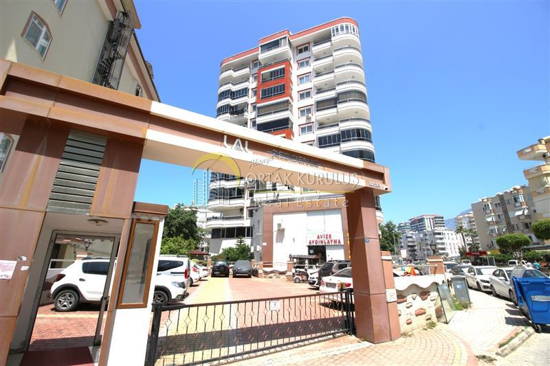 Alanya Mahmutlar Atatürk Avenue - Partially Furnished 1+1 Apartment
