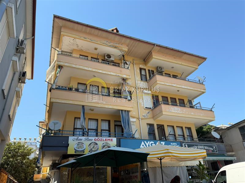Alanya Oba Satılık 3+1 Ayrı Mutfaklı | Devlet Hastanesi Yanı 3. Kat