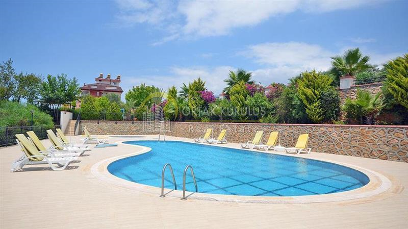 Alanya Tosmur Tepe Residence’ta Vatandaşlığa Uygun 1+1 Daire